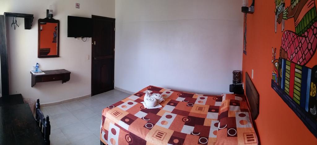 Hotel d' Santiago Palenque Esterno foto