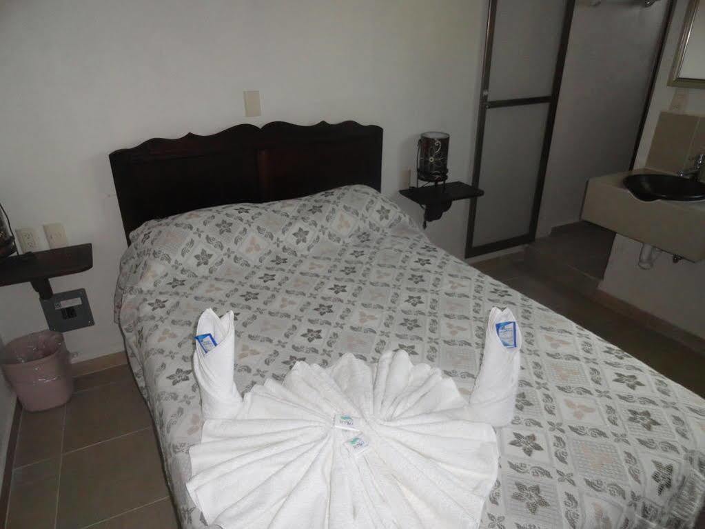 Hotel d' Santiago Palenque Esterno foto
