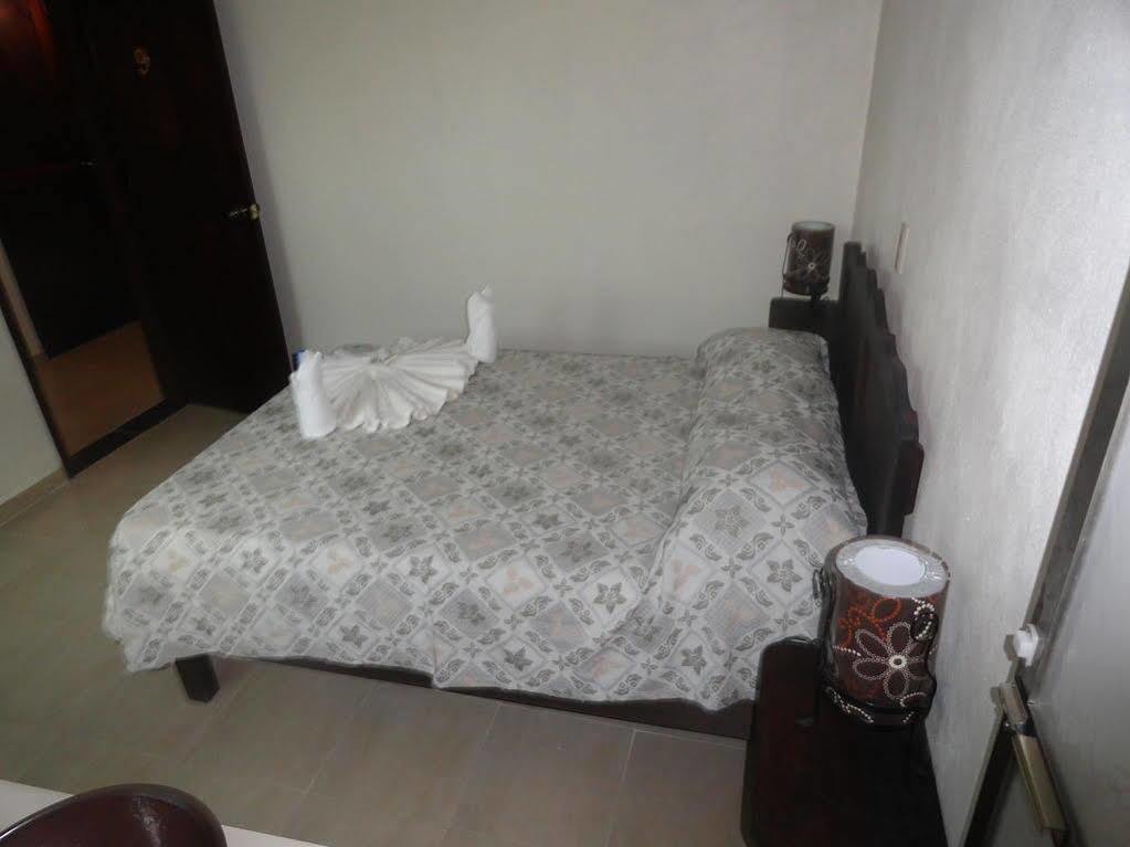 Hotel d' Santiago Palenque Esterno foto